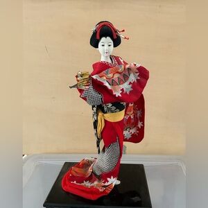 Japanese geisha doll figurine